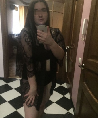 Предлагаю широкий спектр услуг, чтобы удовлетворить все твои желания. 💋
Я могу быть твоей подружкой на время встречи или таинственной незнакомкой, которая исполнит все твои фантазии. Люблю экспериментировать и открывать новые грани удовольствия. 💫
Мои фото 100% реальные и ты убедишься в этом, когда увидишь меня лично. В моих объятиях ты почувствуешь настоящую страсть и нежность. ♥️
У меня много положительных отзывов от моих довольных клиентов, ты можешь прочитать их на моем сайте или спросить об этом меня саму. Забудь обо всех рутинных проблемах и позволь мне удовлетворить твои самые смелые мечты. 😘
Я живу в Москве и с нетерпением жду нашей встречи в уютной обстановке моей студии или гостинице. Для организации встречи просьба звонить на указанный номер. Буду рада тебе! 💕 Инна