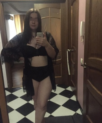 Предлагаю широкий спектр услуг, чтобы удовлетворить все твои желания. 💋
Я могу быть твоей подружкой на время встречи или таинственной незнакомкой, которая исполнит все твои фантазии. Люблю экспериментировать и открывать новые грани удовольствия. 💫
Мои фото 100% реальные и ты убедишься в этом, когда увидишь меня лично. В моих объятиях ты почувствуешь настоящую страсть и нежность. ♥️
У меня много положительных отзывов от моих довольных клиентов, ты можешь прочитать их на моем сайте или спросить об этом меня саму. Забудь обо всех рутинных проблемах и позволь мне удовлетворить твои самые смелые мечты. 😘
Я живу в Москве и с нетерпением жду нашей встречи в уютной обстановке моей студии или гостинице. Для организации встречи просьба звонить на указанный номер. Буду рада тебе! 💕 Инна